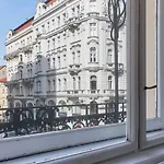 Narodni - Old Town 4*