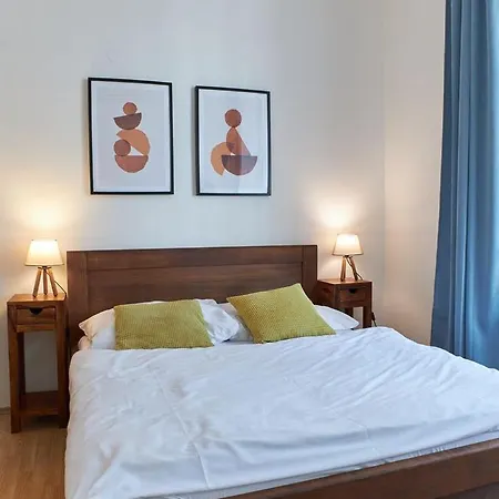 Hotel apartamentowy Narodni - Old Town Praga