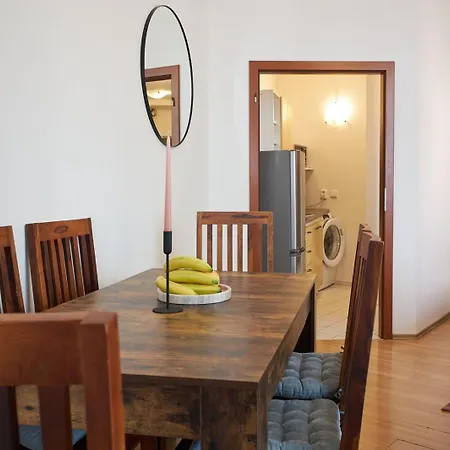 Narodni - Old Town Hotel apartamentowy 4*