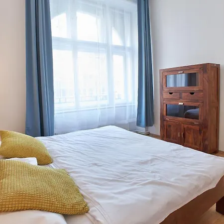 Aparthotel Narodni - Old Town 4*