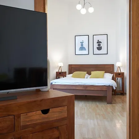 Narodni - Old Town Aparthotel 4*